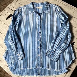 Side Stitch Tencera Striped Button Front Frayed Hem Shirt Blue Small New